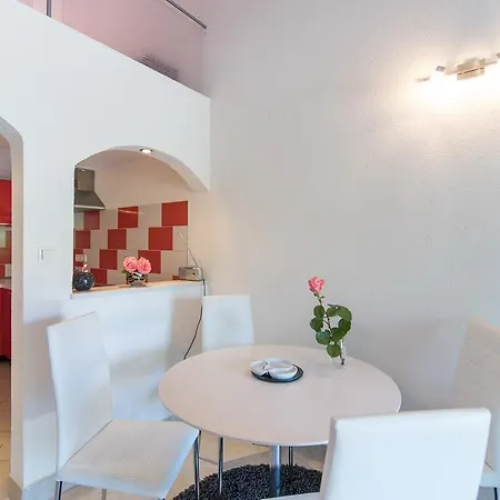 דירה Studio Camellia סופטאר